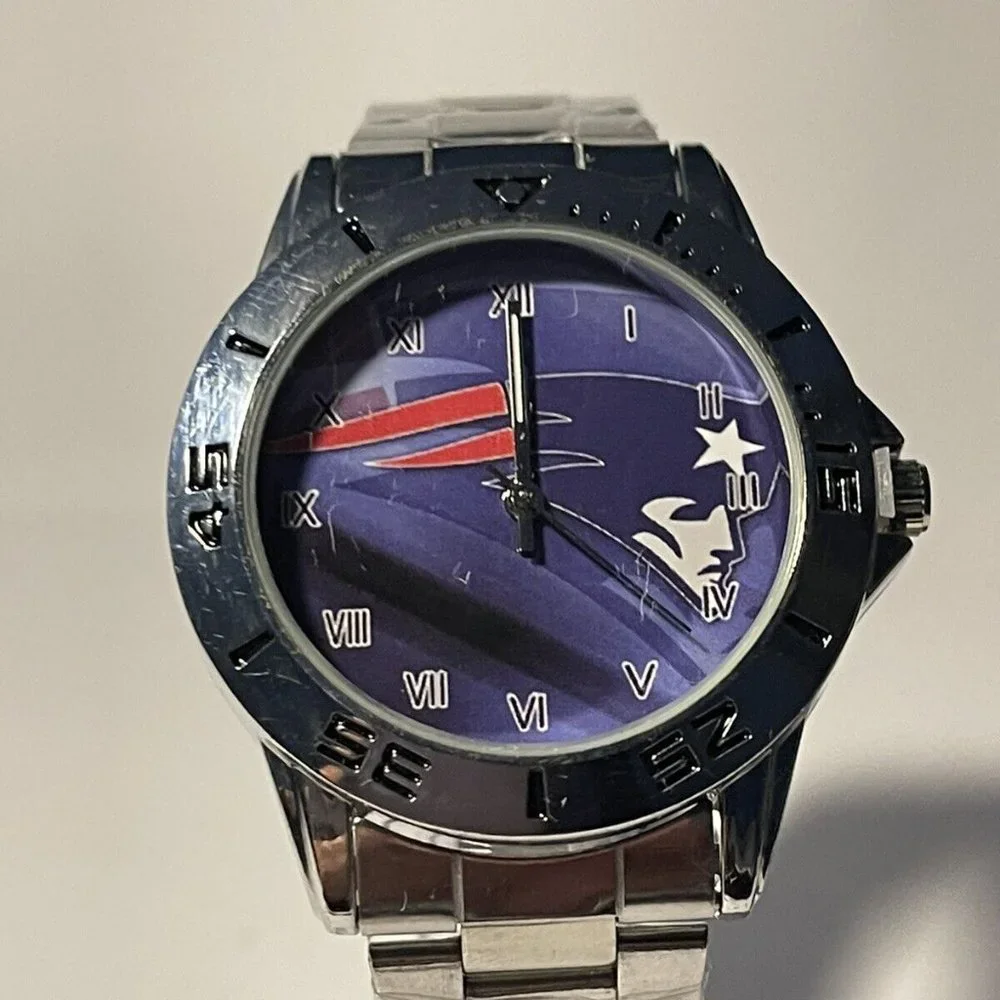 NEW ENGLAND PATRIOTS NFL Casual Stainless-Steel Wristwatch NEW